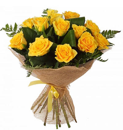  Rusya Çiçek Siparişi Rusya 11 Sarı Gül Buketi